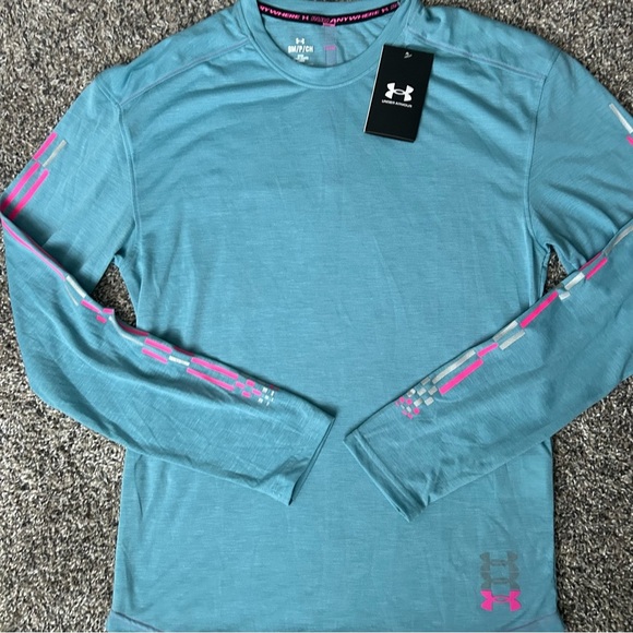 Under Armour NWT men’s fitted lightweight running shirt size small - Picture 2 of 7